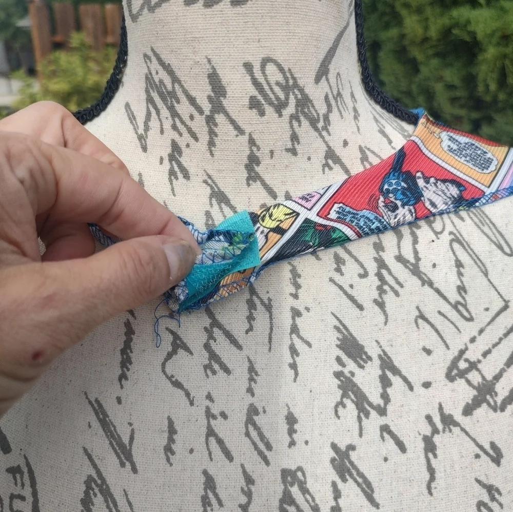 💥3/$20 TWO Six Flags Capes - Superman and Batman!